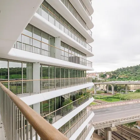 Apartman Saudade - 1 Bedroom And Shared Pool In Campolide Lisboa