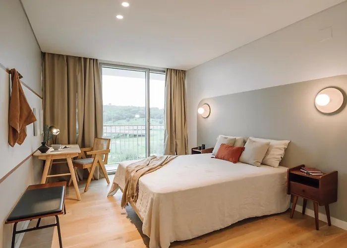 Saudade - 1 Bedroom And Shared Pool In Campolide Апартаменты