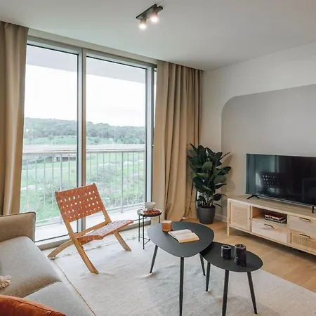 Saudade - 1 Bedroom And Shared Pool In Campolide Lisbona